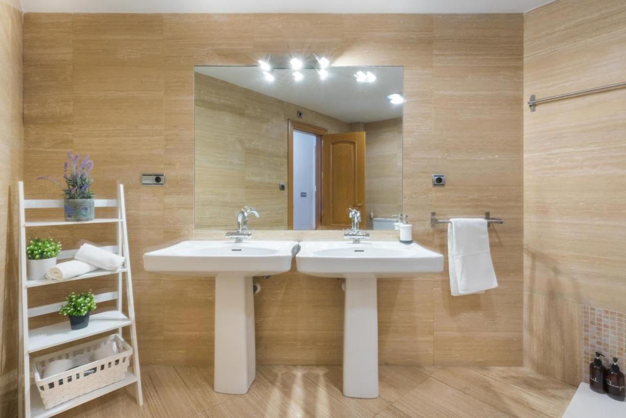 Apartamento Moderno Calle Larios Málaga Eksteriør bilde